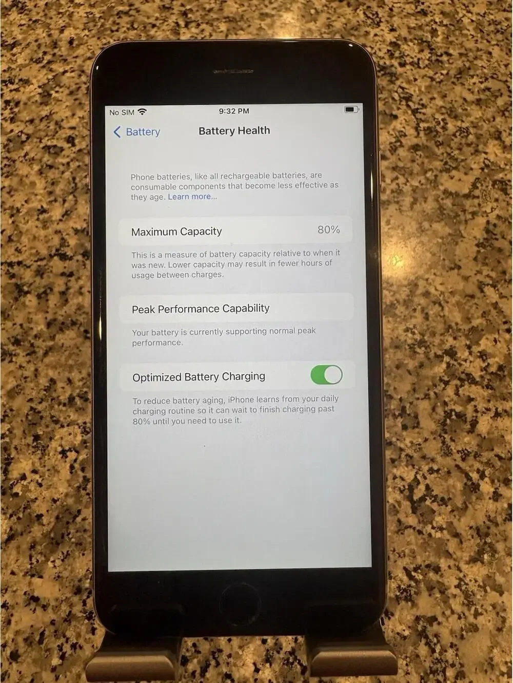 Apple iPhone 7 Plus - 16 GB - Black(Carrier Locked Cricket) Battery Health 80% O